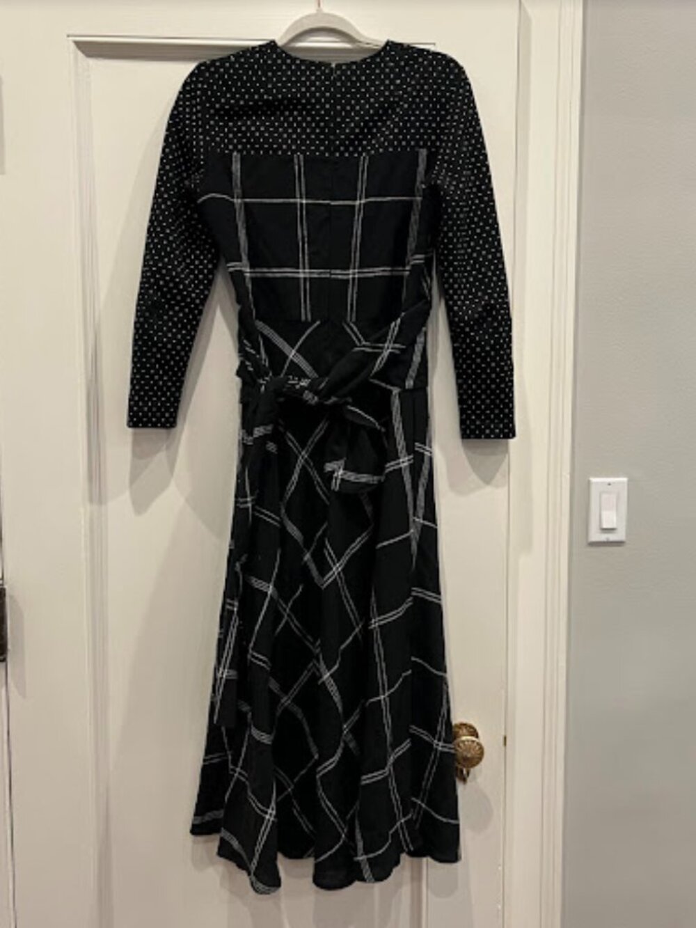 Akris Punto Mixed Media Long Sleeve Belted Wool Midi Dress, Black/Cream - Size 8 - Picture 7 of 7